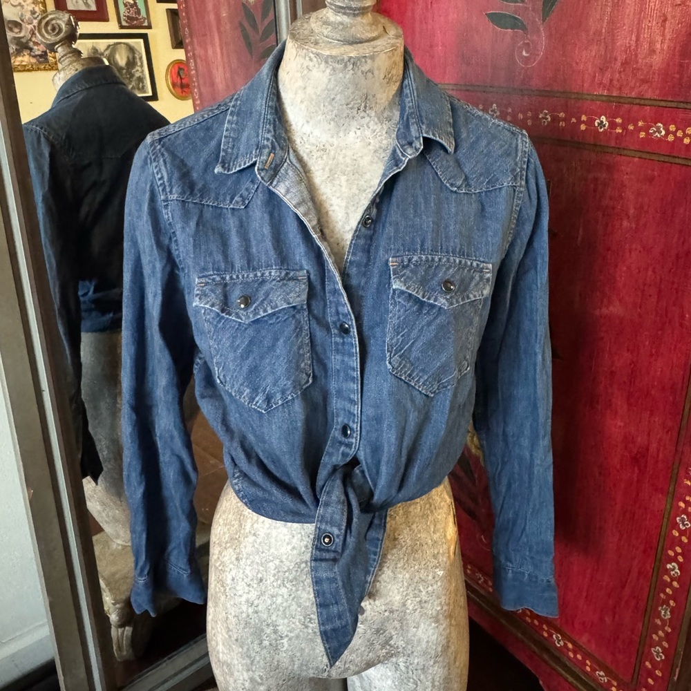Gap denim button down shirt